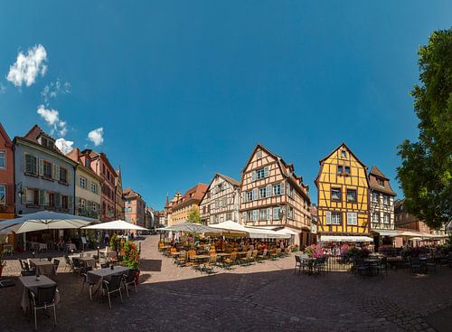 Vakwerk huizen aan de Grand’Rue, terrassen, cafe, Colmar, Alsace, Frankrijk