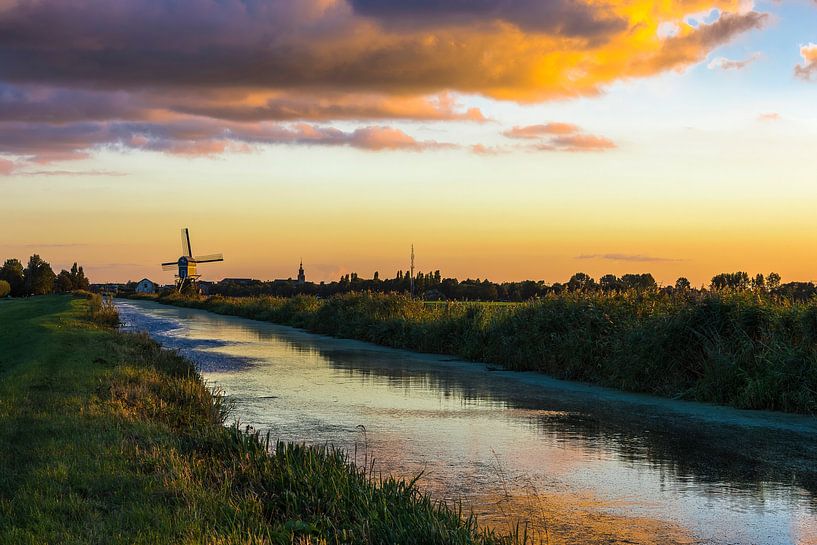 Zonsondergang by Marjon van den Broek