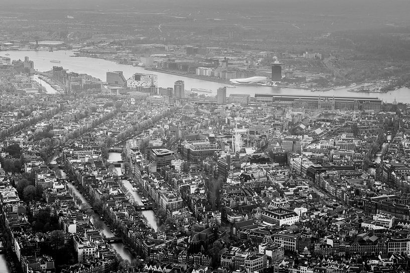 Amsterdam en het IJ boven de grachtengordel van Melvin Erné