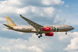 Aircraft spotting in London Heathrow: bei der Landung fotografierte ich diesen schönen Airbus A330 ( von Jaap van den Berg
