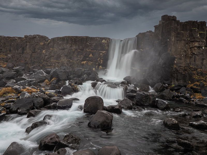 Öxarárfoss, waterval in Thingvellir IJsland van stephan berendsen