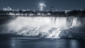 American Falls, in Schwarz und Weiß, mit einem Hauch von Blau