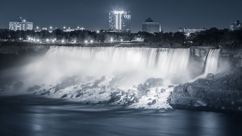American Falls, in black and white, with a touch of blue by Henk Meijer Photography