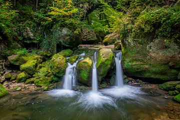 Een romatisch landschap van Schiessentümpel in het land Luxemburg van Karin Broekhuijsen