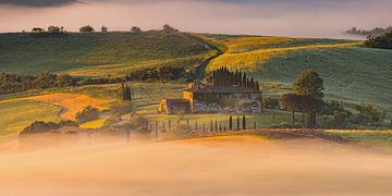 Zonsopkomst in Toscane van Henk Meijer Photography