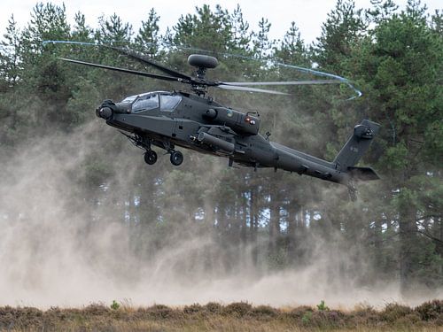 Apache AH-64E van de Koninklijke Luchtmacht