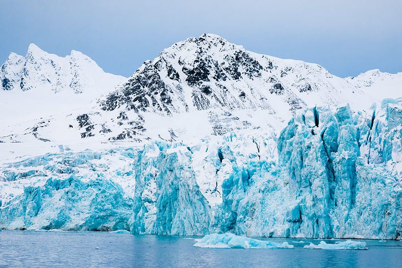 Lilliehöökbreen Glacier by Martijn Smeets