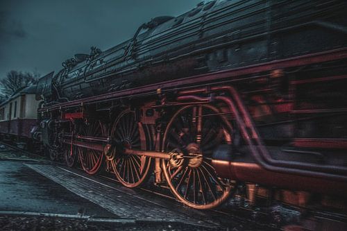 Stoomloc in de nacht