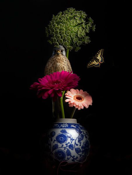 Royal Respect IV - floral art by Fine Art Flower - Artist Sander van Laar