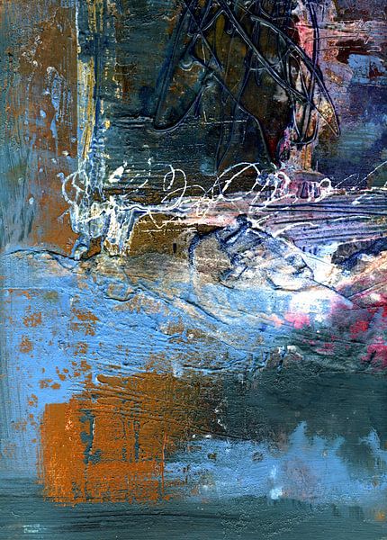dilapidated type 22 by Claudia Gründler