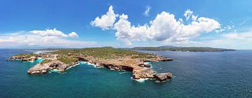 Luchtfoto van Nusa Lembongan in Indonesie Azie van Eye on You