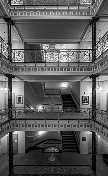 Architecturale elegantie - perspectieven in het trappenhuis van Karsten Rahn