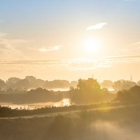 Sonnenaufgang über Groningen von Ronnie Schuringa