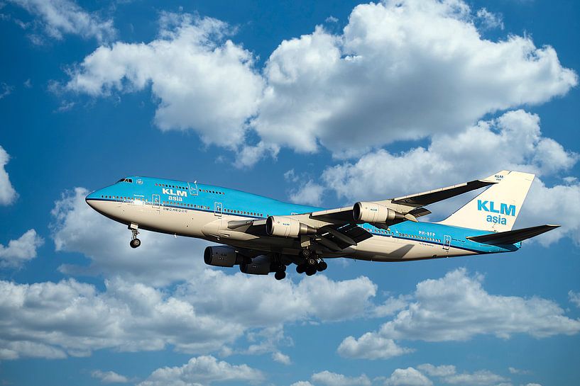 Boeing 747-400 KLM, PH-BFP. The City of Paramaribo by Gert Hilbink