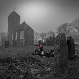 An atmospheric, misty morning at the Nicolaaskerk in Westerland, in black and white by Bram Lubbers