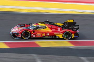 Ferrari hypercar tijdens de WEC race op Spa francorchamps van Arthur Bruinen