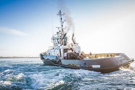 Power sleepboot by Peter Dane