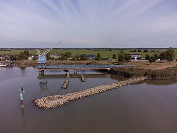 Vieille grue le long du Hollandse IJssel sur Robin Jongerden