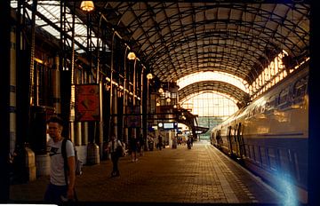 Bahnhof Haarlem von Niels van Kesteren