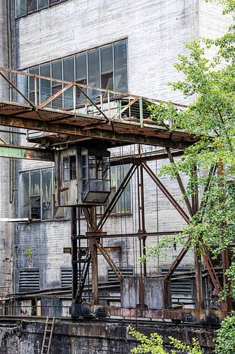 The crane without operator