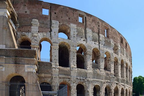Het Colosseum is enorm