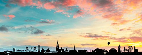 Skyline von Breda bei Sonnenuntergang