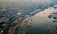 Amsterdam Central sur l'IJ par Melvin Erné Aperçu