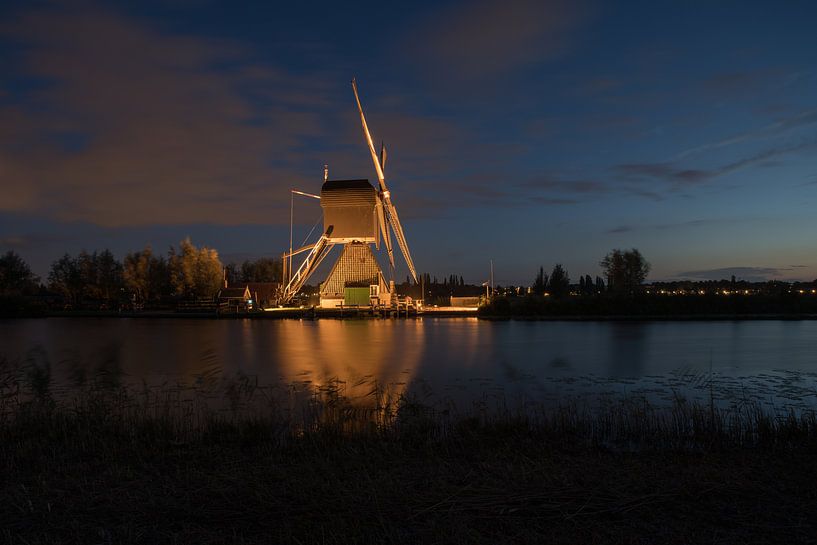 de windmolens in Kinderdijk zijn verlicht par Marcel Derweduwen