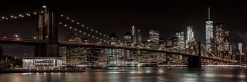 MANHATTAN SKYLINE & BROOKLYN BRIDGE Idyllische Nachtansicht | Panorama