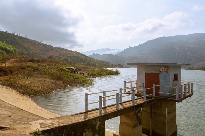 Reservoir in Vietnam by Gijs de Kruijf