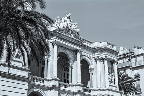 L'opéra de Toulon, en France - monochrome sur Werner Dieterich