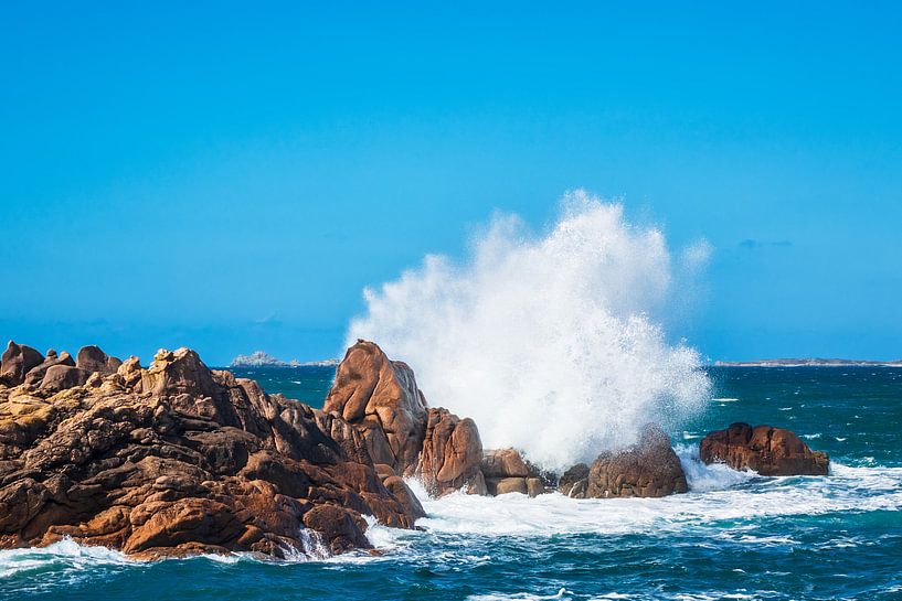 Atlantikküste in der Bretagne bei Ploumanach van Rico Ködder