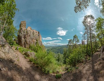 Château du Girsberg, Ribeauville, Alsace, Frankrijk van Rene van der Meer