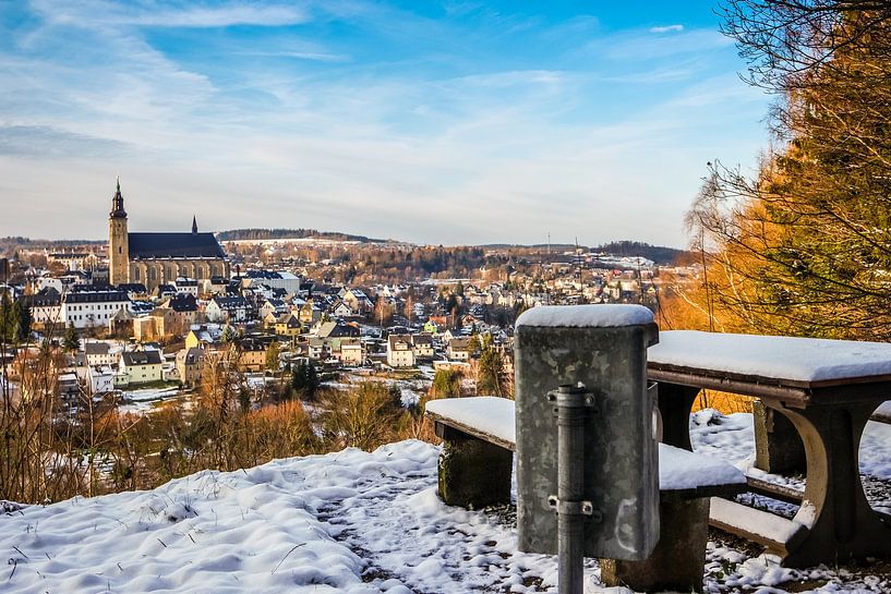 Blick auf die Bergstadt Schneeberg im Erzgebirge von Animaflora PicsStock
