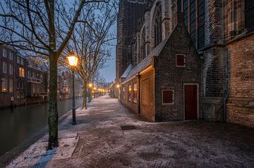 Dordrecht in wintersfeer van Raoul Baart