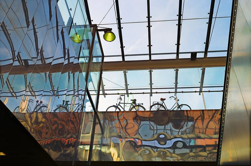 Ingang Metro bij CS Rotterdam van Peter van Vuuren