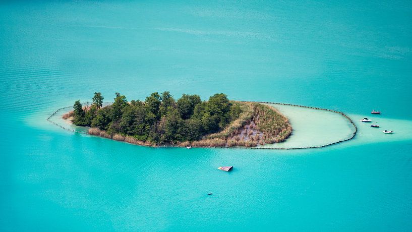 Vue de la tour d'observation Pyramidenkogel sur le lac Woerthersee par Andreas Völkel