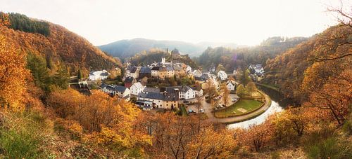 Esch-sur-Sûre in autumn