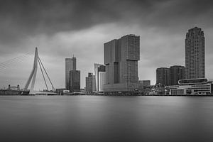 La ligne d'horizon de Rotterdam sur Mike Peek