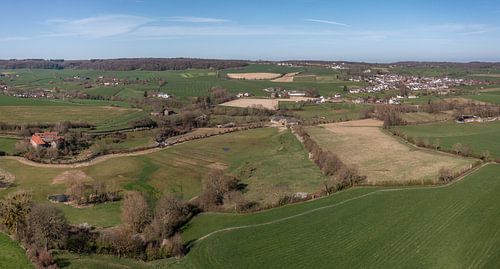 Luchtfoto van het Geuldal bij Epen in Zuid-Limburg