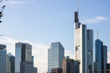 Frankfurt skyline zonder franje van Fotos by Jan Wehnert