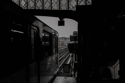 Metroline 6 in Paris France, black and white by Manon Visser