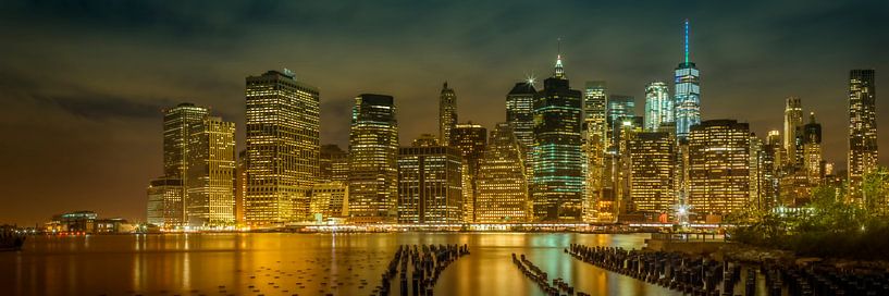 NEW YORK CITY Impression bei Nacht | Panorama von Melanie Viola