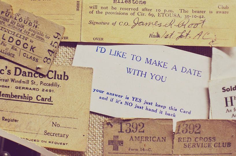 Invitation to go out - Nostalgia, Love and Politeness by Carolina Reina Photography