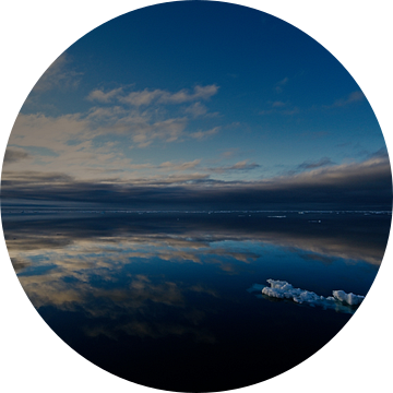 Midzomernacht, Spitsbergen Arctic Circle van Dirk-Jan Steehouwer