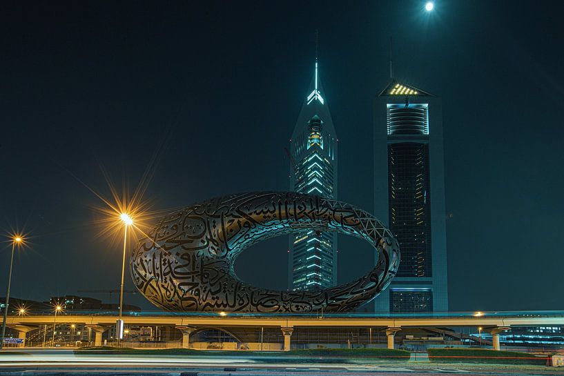 Dubai by Hello Pompoyo