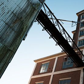 Assen, graansilo aan de Havenkade by Jeroen Götz