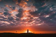 Vuurtoren Westkapelle zonsondergang 2 van Andy Troy thumbnail