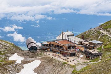 Bergstation en kabelbaanstation in het Karwendelgebergte bij Mittenwa van Rico Ködder