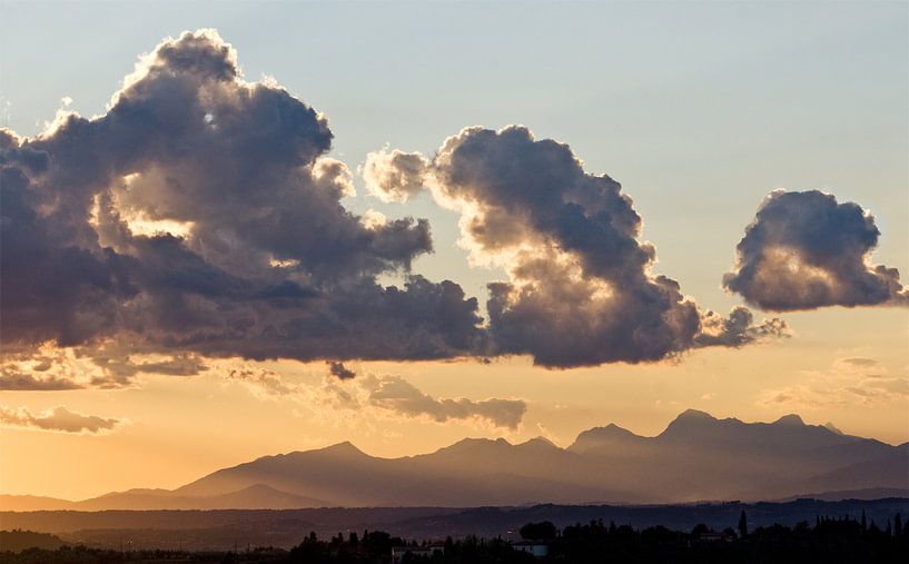 Apennijnen, wolken en een zonsondergang von Rens Kromhout